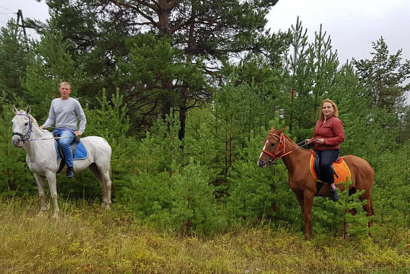 Конные прогулки в Якутске. Подарочные сертификаты Ultra Подарки. Купить оригинальный подарок или подарочный сертификат на Конные прогулки в Якутске. Сервис UltraPodarki.ru 8-800-505-9530. Катание на лошадях, Прогулка на лошади, Прогулка на лошадях для двоих, Конные прогулки, конный клуб, Конный клуб, конная прогулка, конная прогулка в Якутске